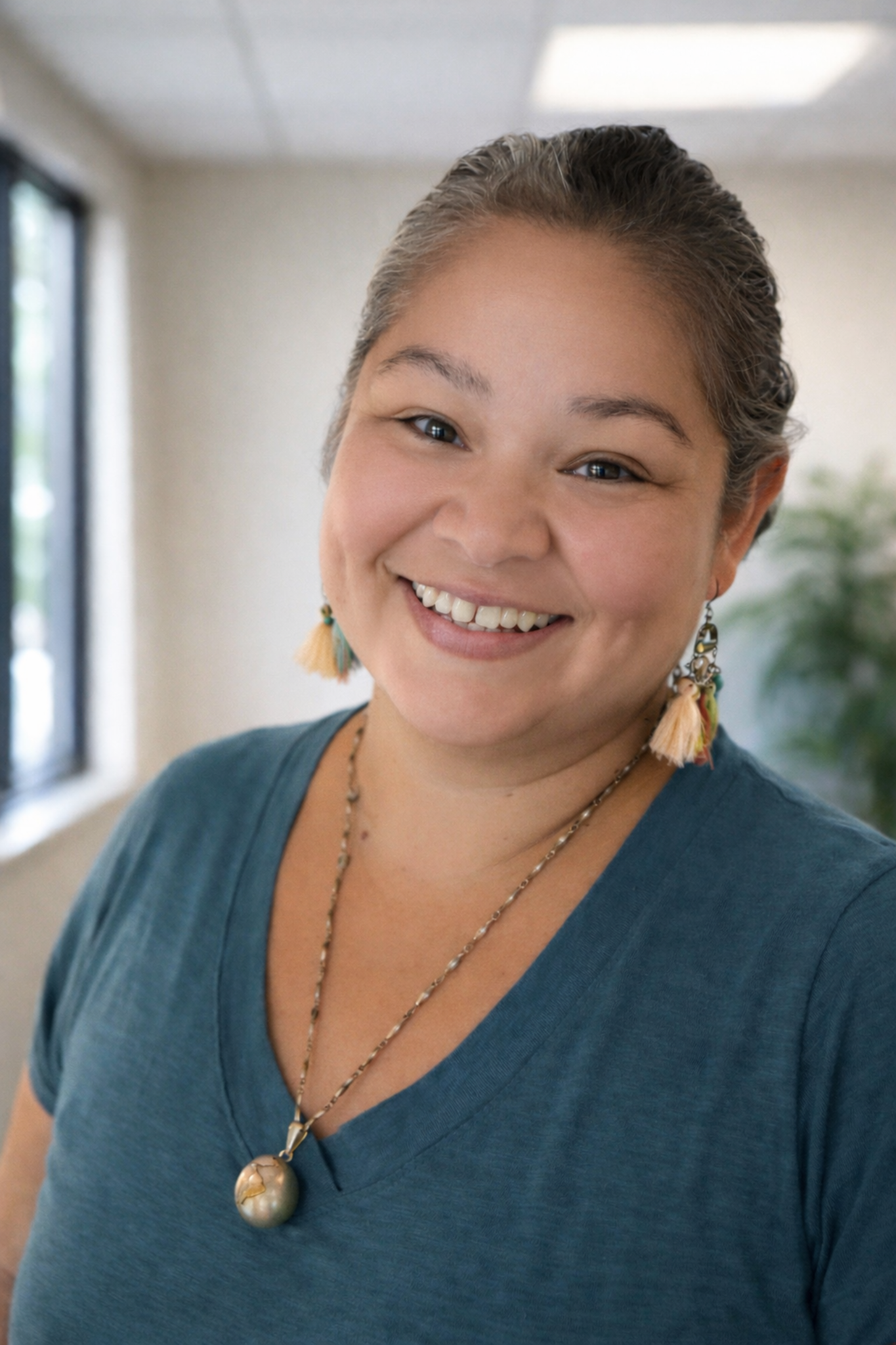 Mona Mendez headshot